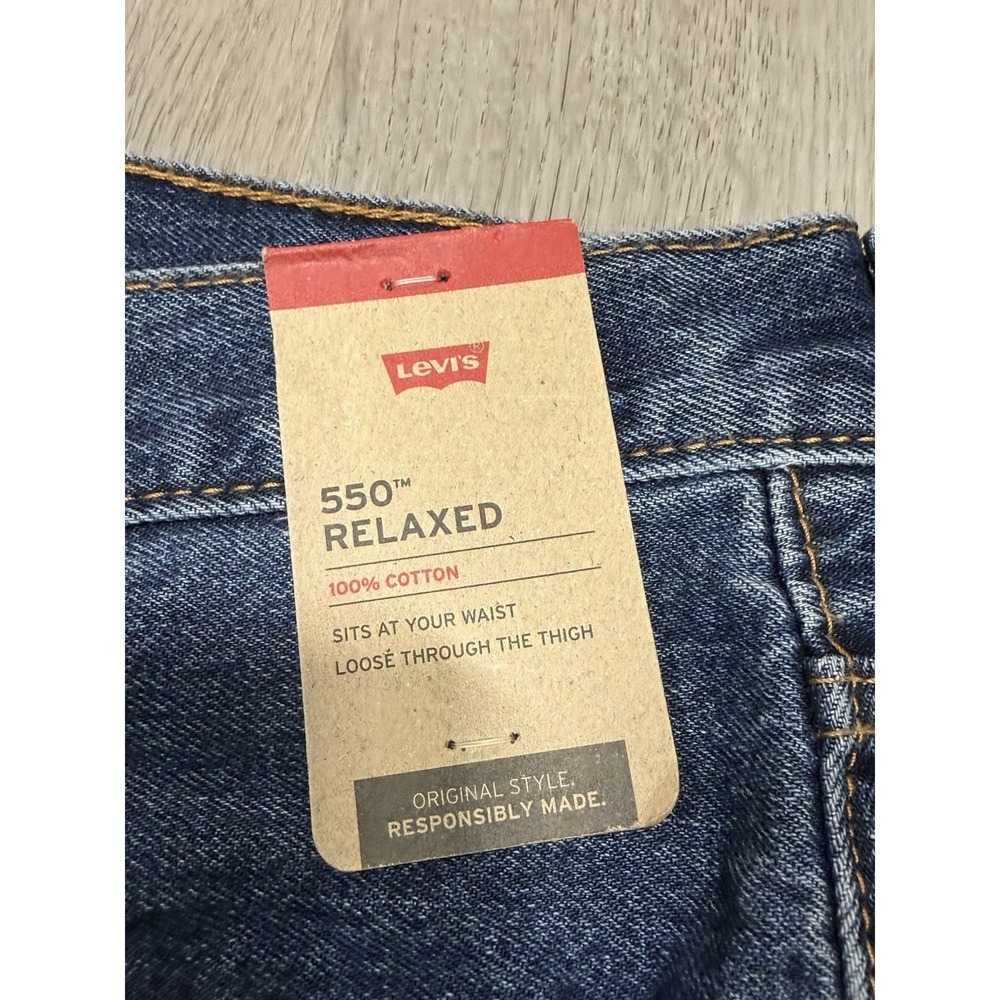 Levi's 550 Men Jeans 48x30 Medium Wash Relaxed Fit Big & Tall Work Casual NWT - Picture 3 of 12